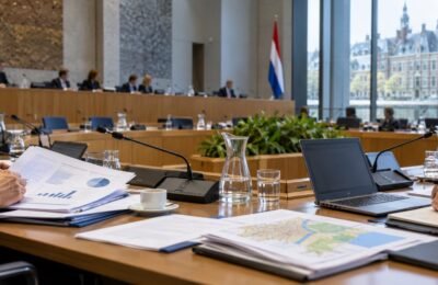 Заседание нидерландского парламента по вопросам конкуренции и бизнеса
